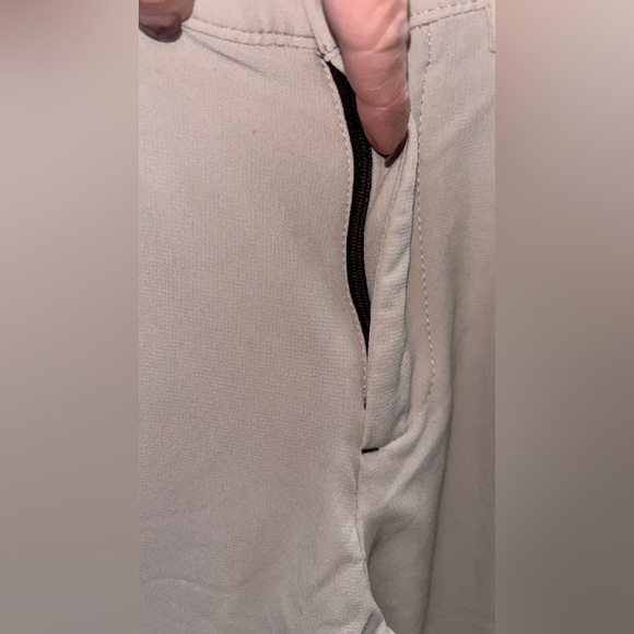 Haggar Men's 30x32 Khaki Straight-Leg Dress Pants - Picture 3 of 8